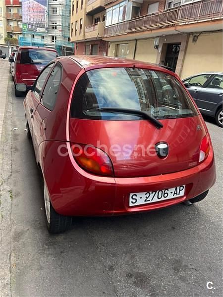 Usado Ford Ka 60 CV (44 kW) 1999 Rojo Berlina