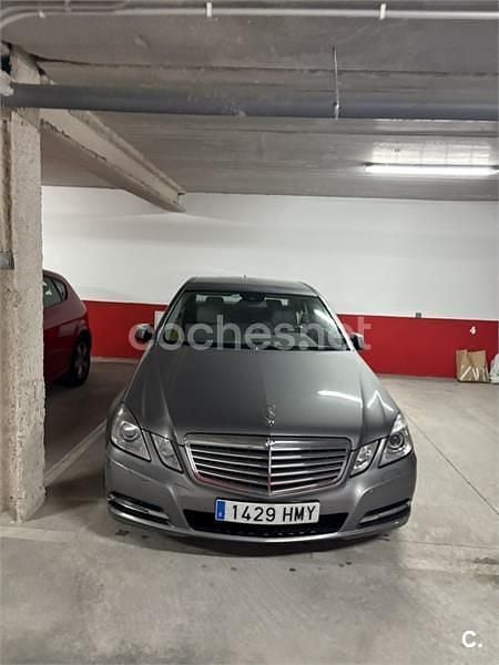 Usado Mercedes E300 Elegance 231 CV (169 kW) 2012 Gris / plata Berlina