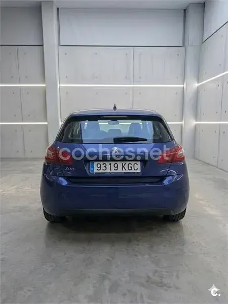 Usado Peugeot 308 Active 110 CV (80 kW) 2017 Azul Berlina