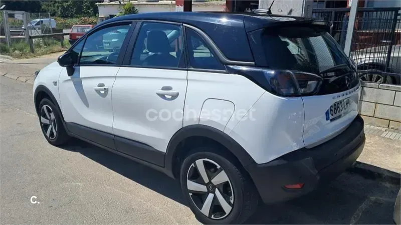 Usado Opel Crossland Edition 110 CV (80 kW) 2021 Blanco SUV