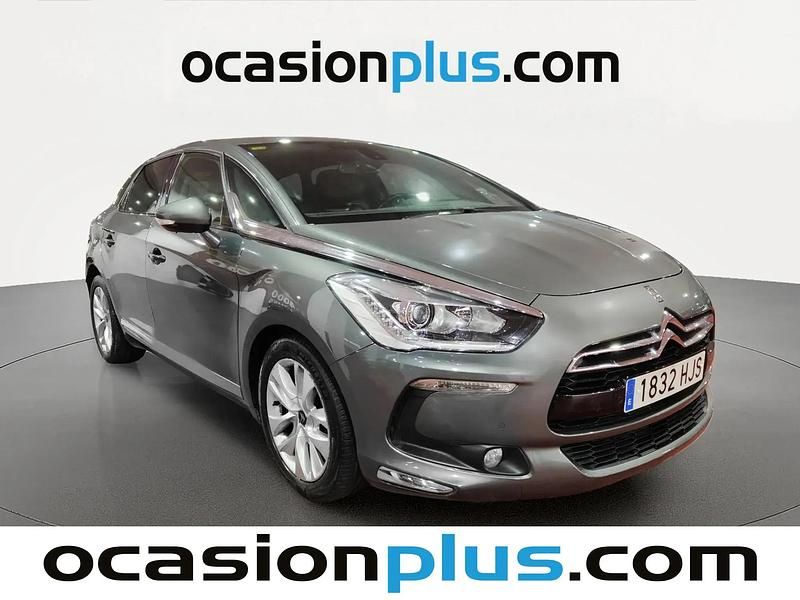 Usado Citroën DS5 112 HP (82 kW) 2012 Branco Citadino