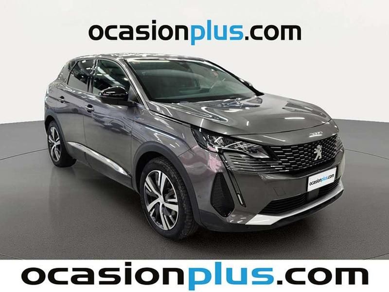 Usado Peugeot 3008 Allure 156 CV (114 kW) 2023 Plateado Monovolumen