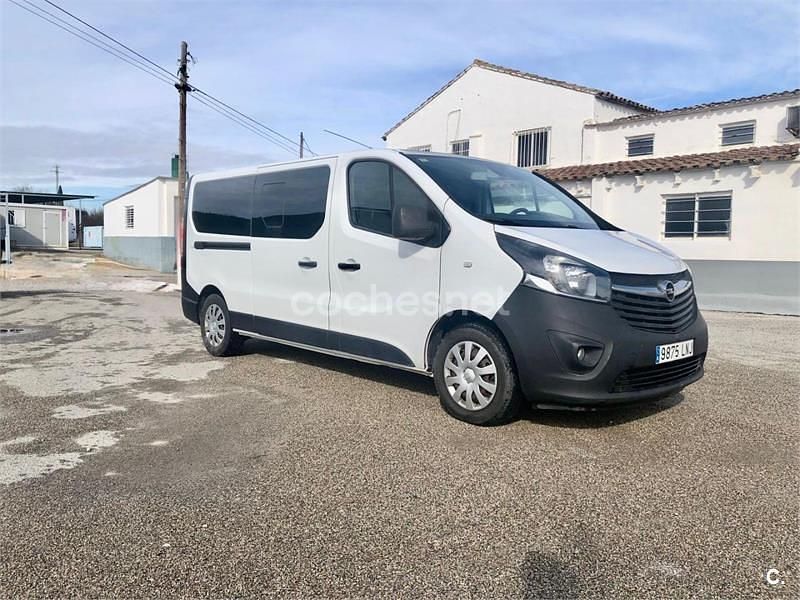 Usado Opel Vivaro 125 CV (91 kW) 2018 Blanco Monovolumen