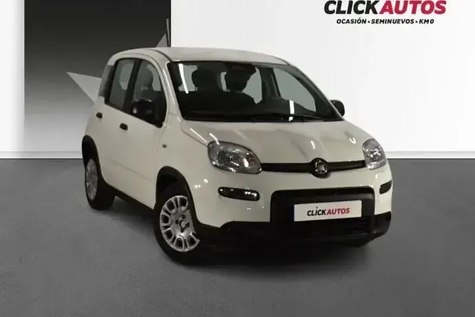 Usado Fiat Panda Classica 70 CV (51 kW) 2025 Rojo Utilitario
