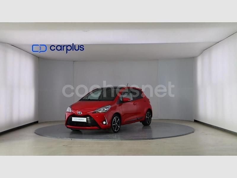 Rojo classic (sólida) Usado 2018 Toyota Yaris Berlina | 14.340 € (Precio justo) - Imagen 1/4