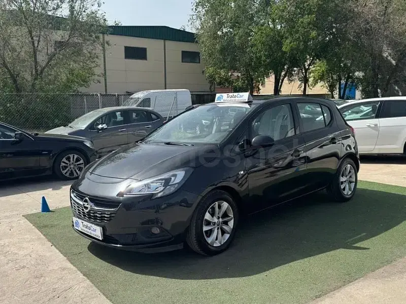 Usado Opel Corsa Selective 95 CV (69 kW) 2016 Negro Utilitario