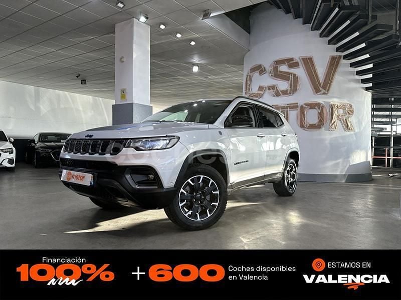 Gris / plata Usado 2023 Jeep Compass Trailhawk SUV | 20.850 € (Buen precio) - Imagen 1/4