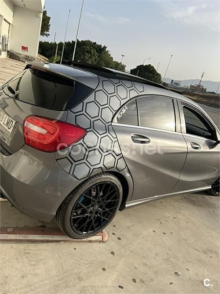 Gris / plata Usado 2015 Mercedes A180 Urban Berlina | 18.000 € (Un poco caro) - Imagen 1/4