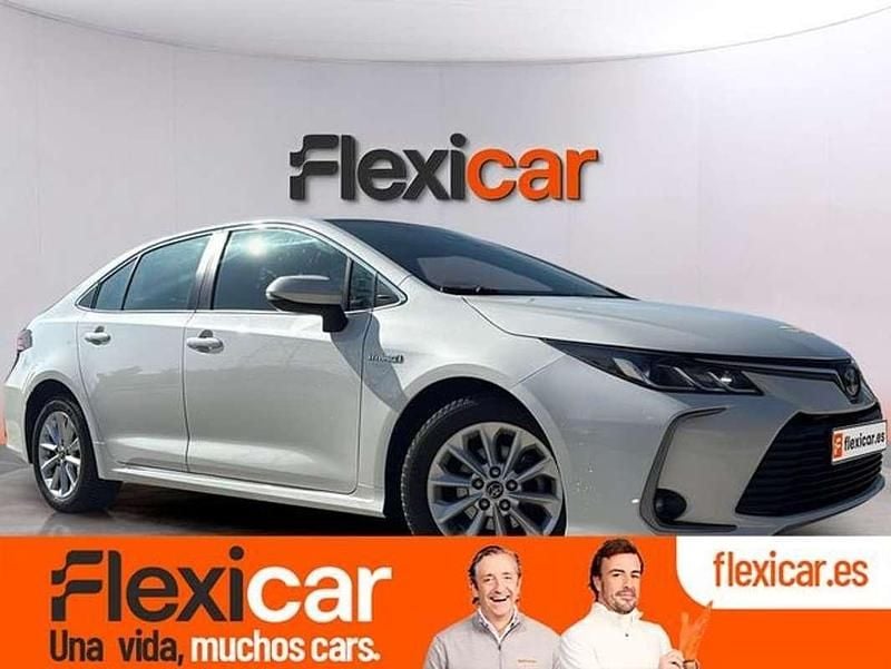 Usado Toyota Corolla Active 122 CV (89 kW) 2019 Blanco Berlina