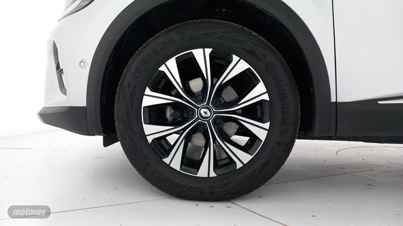 Usado Renault Captur Techno 90 CV (66 kW) 2024 Gris SUV