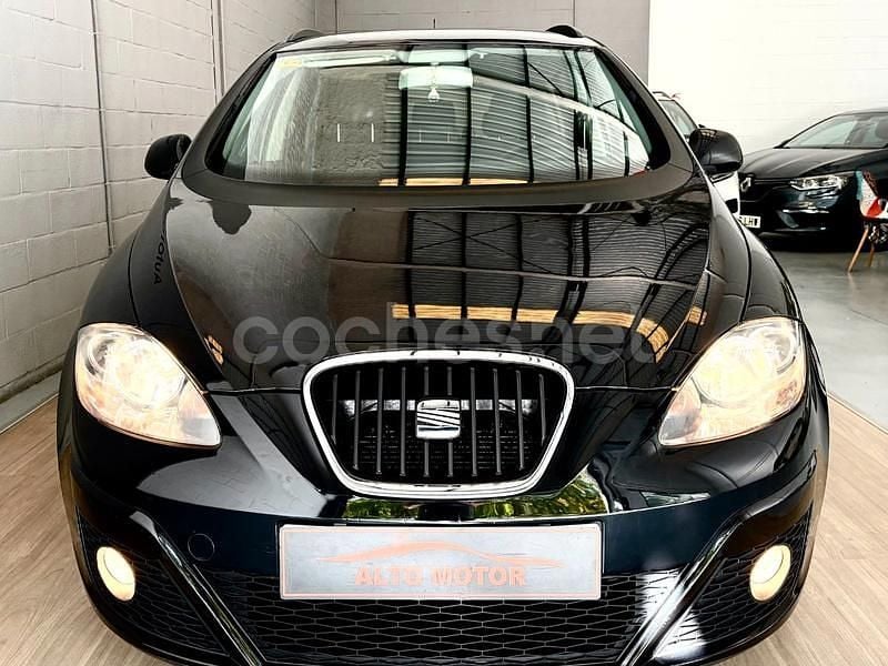 Negro Usado 2012 Seat Altea XL Reference Monovolumen | 8900 € (Un poco caro) - Imagen 1/4