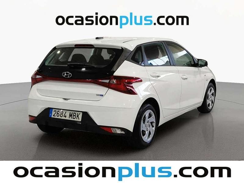 Usado Hyundai i20 101 CV (74 kW) 2022 Blanco Utilitario