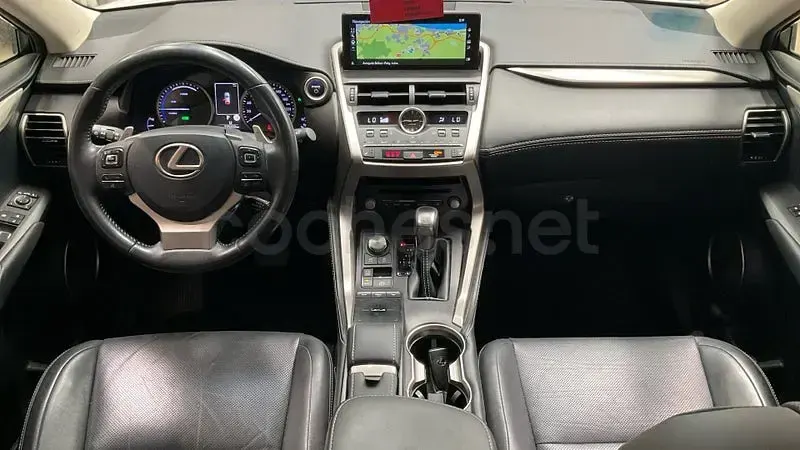 Usado Lexus NX300h Executive Line 197 CV (144 kW) 2018 Blanco SUV