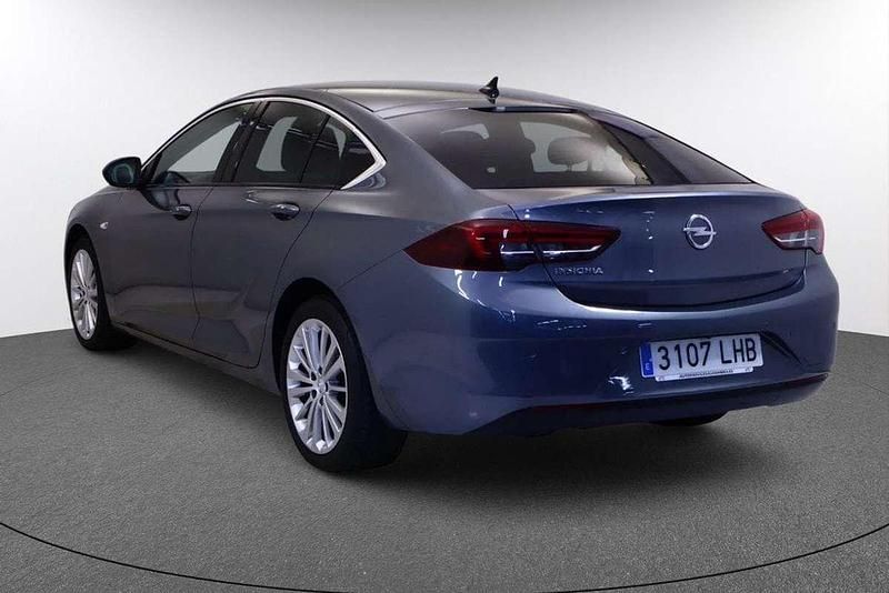 Usado Opel Insignia Innovation 136 CV (100 kW) 2020 Familiar