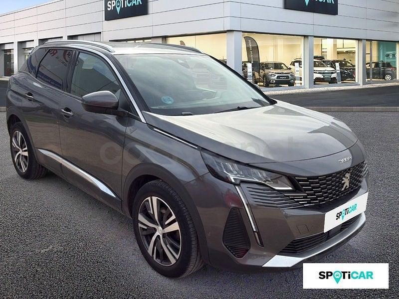 Usado Peugeot 3008 130 CV (95 kW) 2021 Gris / plata SUV