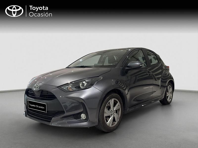Gris Usado 2024 Toyota Yaris Active | 20.900 € (Precio justo) - Imagen 1/4