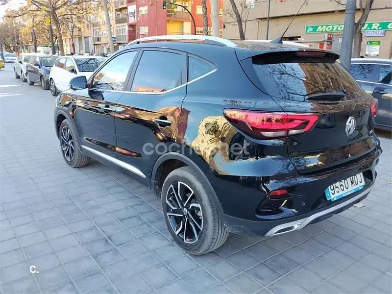Usado MG ZS Luxury 106 CV (77 kW) 2023 Negro SUV