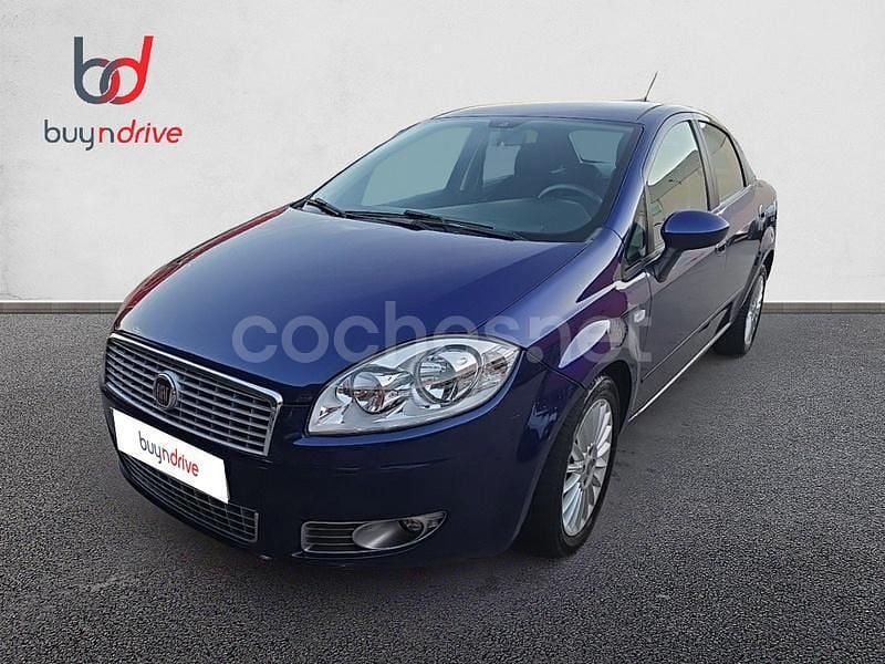 Blanco Usado 2009 Fiat Linea Emotion Berlina | 4990 € - Imagen 1/4