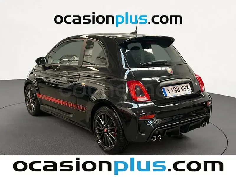 Usado Abarth 695 180 CV (132 kW) 2024 Negro Utilitario