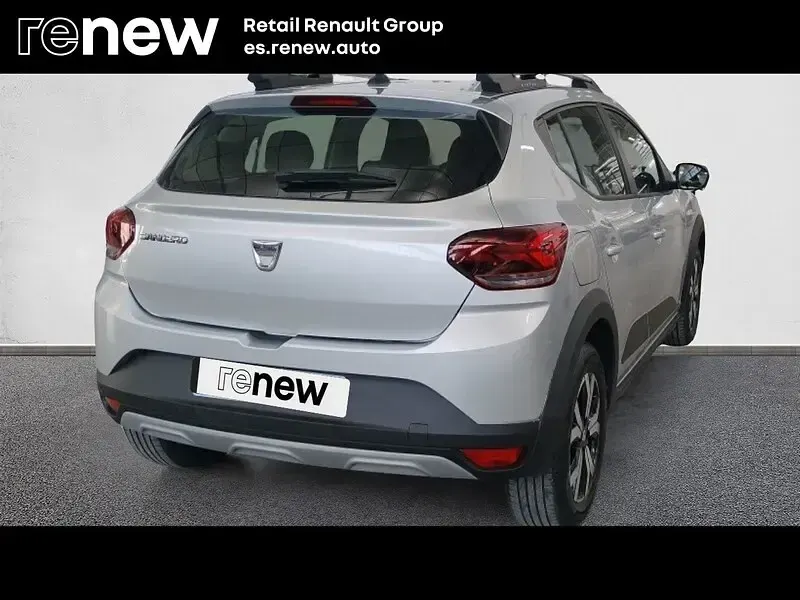 Usado Dacia Sandero Comfort 100 CV (73 kW) 2021 Gris Berlina