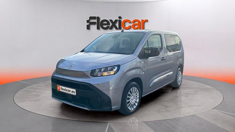 Usado Toyota Proace Verso Active 131 CV (96 kW) 2025 Gris Familiar