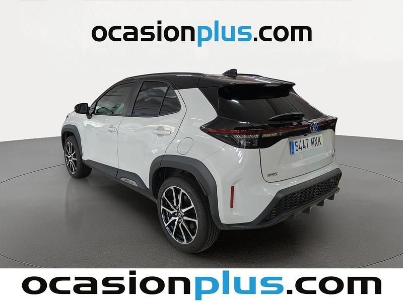 Usado Toyota Yaris Sport 130 CV (95 kW) 2024 Gris Utilitario