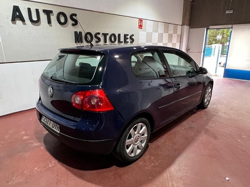 Usado VW Golf IV Highline 105 CV (77 kW) 2006 Azul Utilitario
