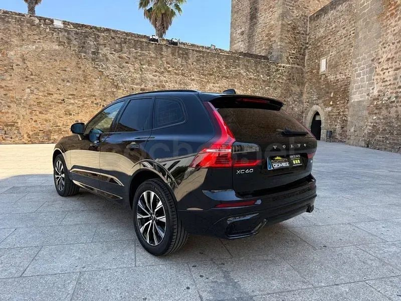 Usado Volvo XC60 Plus 197 CV (144 kW) 2023 Negro SUV