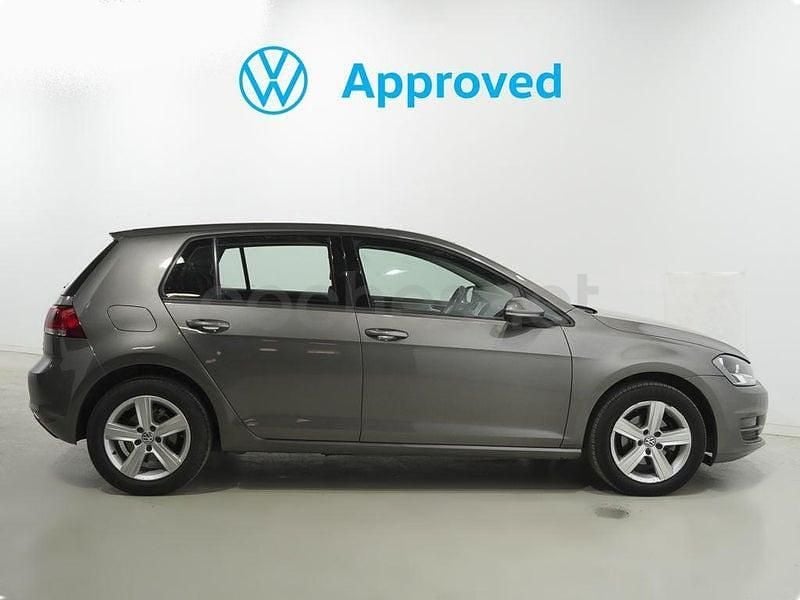 Käytetty VW Golf VII Advance 105 HP (77 kW) 2014 Harmaa Viistoperä