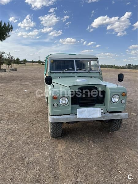 Usado Land Rover Defender 112 CV (82 kW) 1989 Verde Recogida