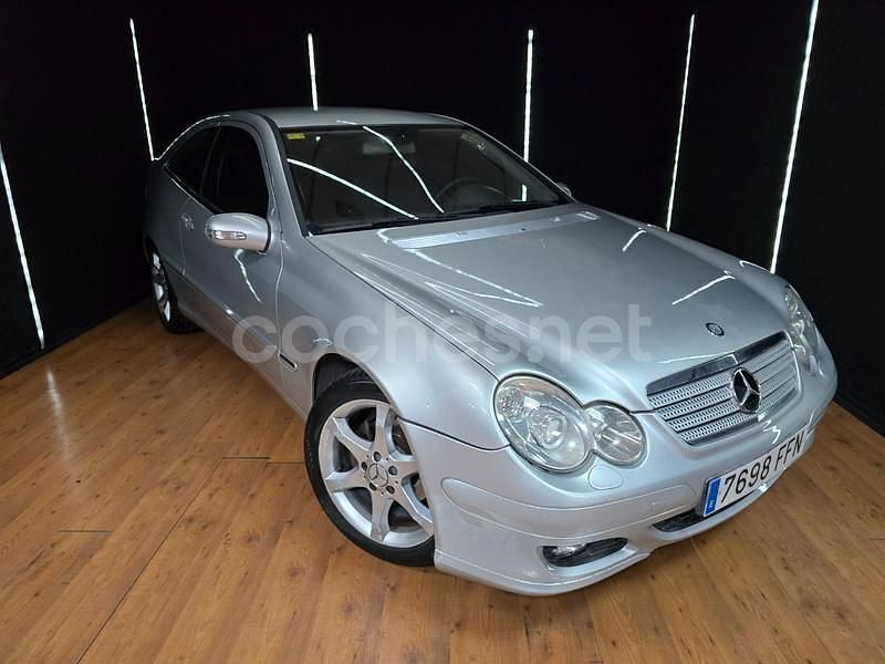 Gris / plata Usado 2007 Mercedes C220 Sport Edition Berlina | 4990 € (Super precio) - Imagen 1/4