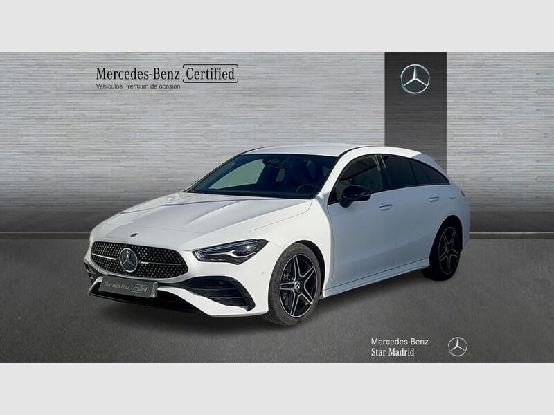Blanco polar Usado 2024 Mercedes CLA200 Shooting Brake AMG line Familiar | 35.990 € (Precio justo) - Imagen 1/4
