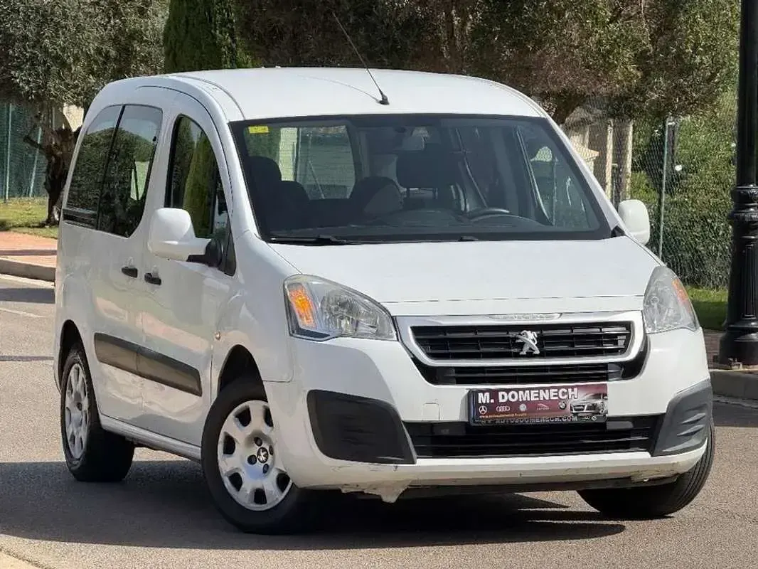 Usado Peugeot TePee Active 99 CV (72 kW) 2015 Blanco Van