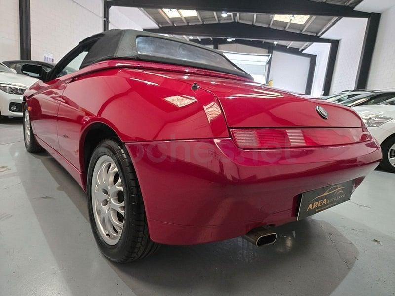 Usado Alfa Romeo Spider 144 CV (105 kW) 2000 Rojo Descapotable