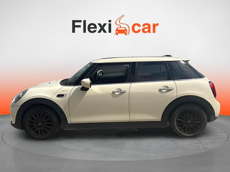 Usado Mini ONE 102 CV (75 kW) 2019 Beige Utilitario