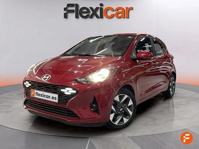 Usado Hyundai i10 67 CV (49 kW) 2023 Rojo Utilitario