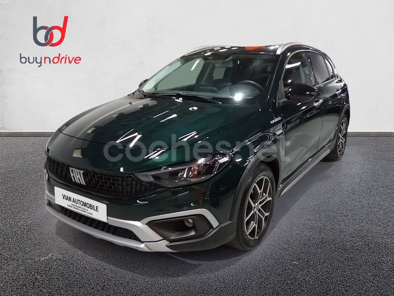 Verde Usado 2022 Fiat Tipo Cross Berlina | 11.990 € (Precio justo) - Imagen 1/4