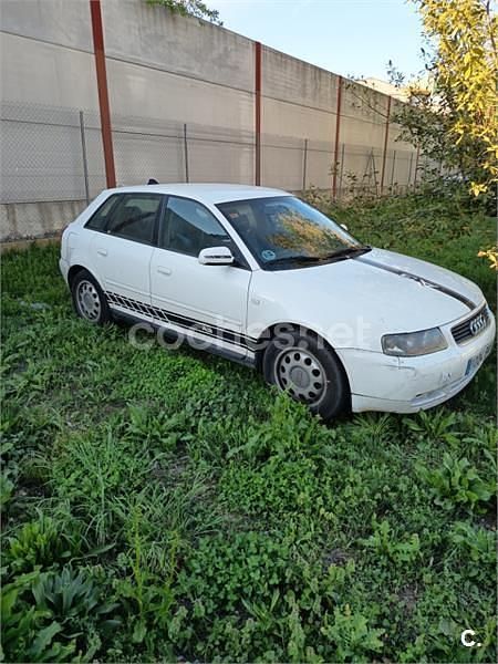 Usado Audi A3 Ambition 125 CV (91 kW) 2001 Blanco Utilitario