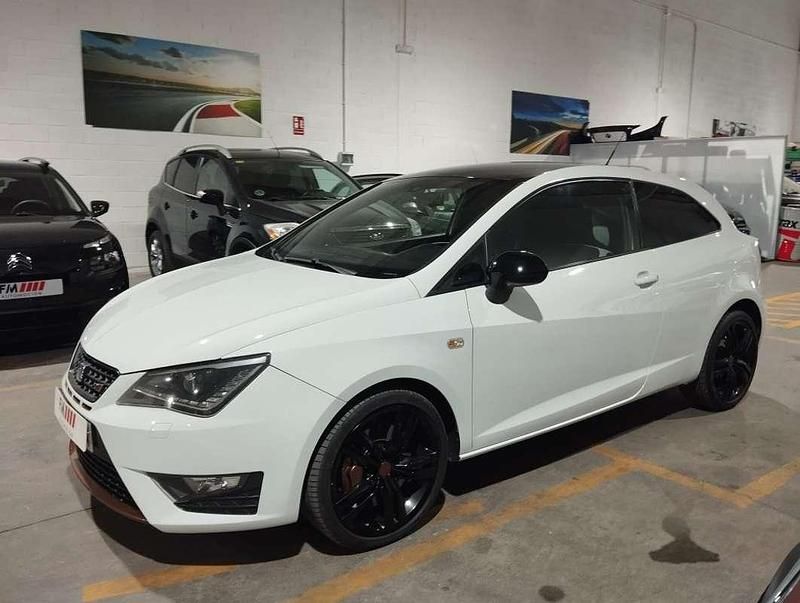 Usado Seat Ibiza SC CUPRA 179 CV (131 kW) 2013 Blanco Utilitario