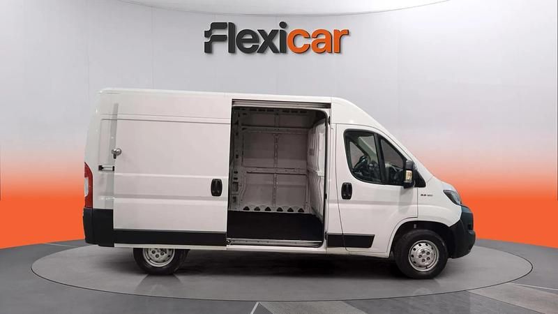 Usado Fiat Ducato 120 CV (88 kW) 2019 Blanco Van