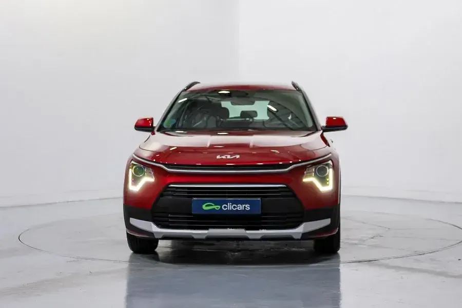 Usado Kia Niro 129 CV (94 kW) 2025 Rojo SUV