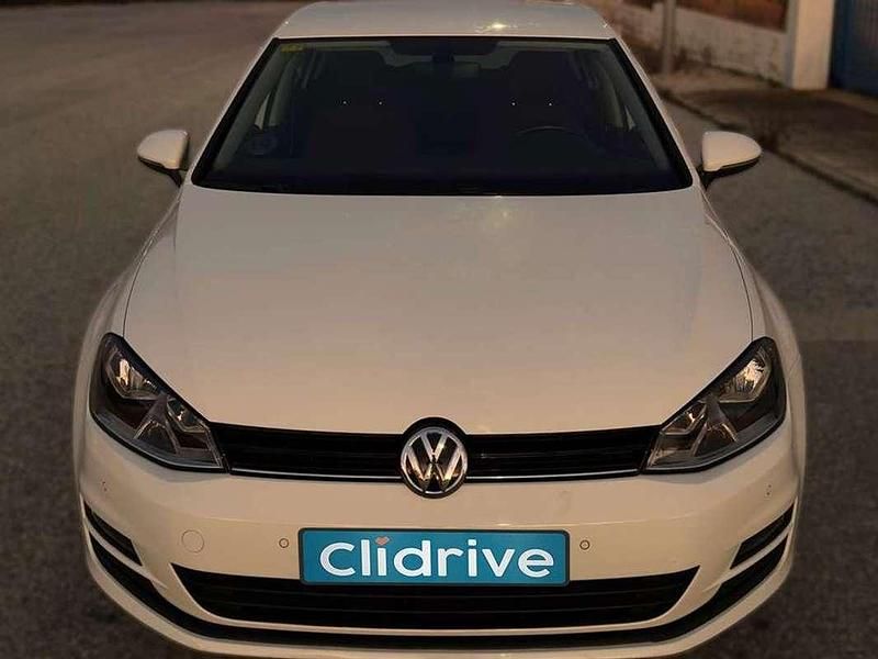 Usado VW Golf Sportsvan Business 110 CV (80 kW) 2016 Blanco Monovolumen