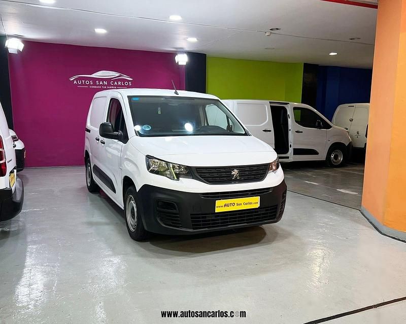 Blanco Usado 2021 Peugeot Partner Van | 10.900 € (Precio justo) - Imagen 1/4