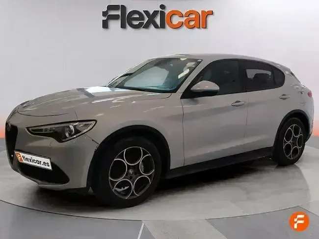 Usado Alfa Romeo Stelvio Sprint 190 CV (139 kW) 2022 Gris SUV