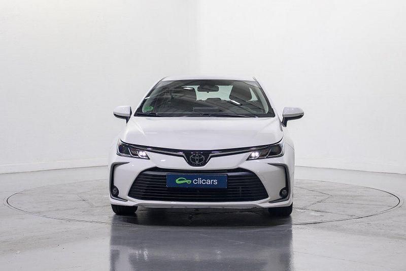 Usado Toyota Corolla Business Edition 122 CV (89 kW) 2022 Blanco Berlina