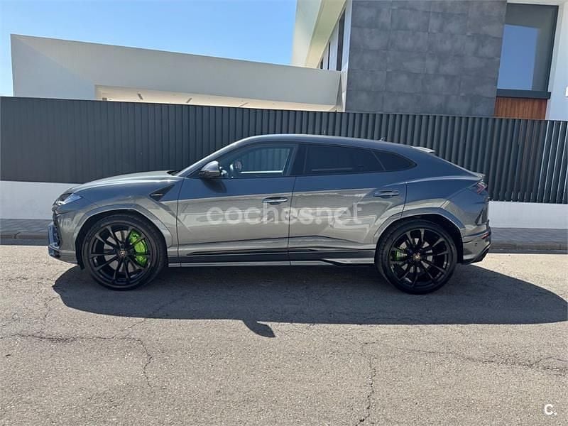 Gris / plata Usado 2023 Lamborghini Urus SUV | 209.900 € - Imagen 1/4