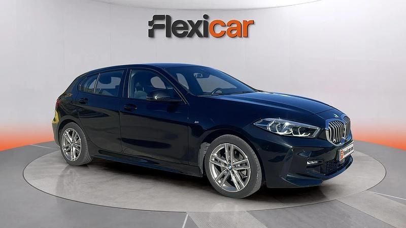 Usado BMW 118 136 CV (100 kW) 2022 Negro Utilitario