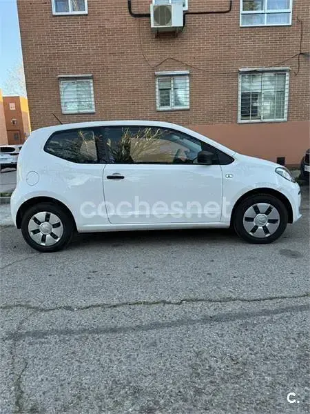 Usado VW up! 60 CV (44 kW) 2014 Blanco Utilitario