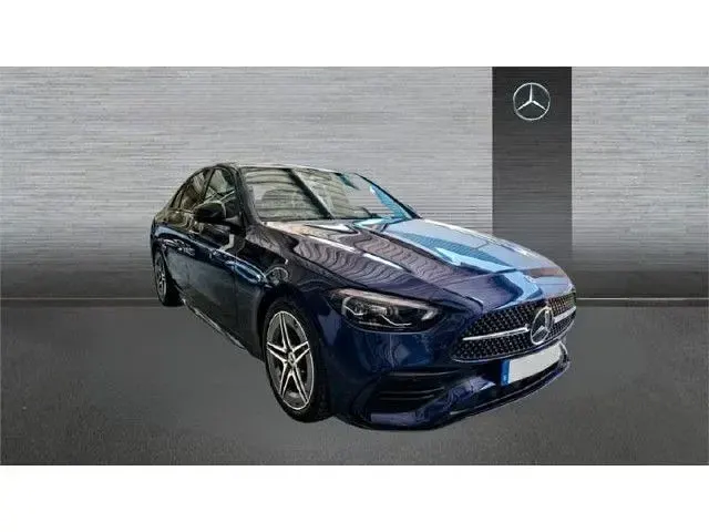 Usado Mercedes C220 200 CV (147 kW) 2025 Azul sodalita Berlina