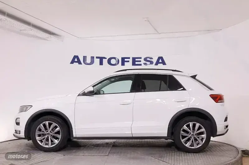Usado VW T-Roc R-line 110 CV (80 kW) 2022 Blanco SUV